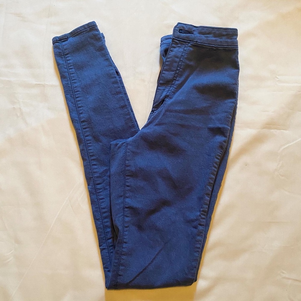 FN MEDIUM WASH HW JEANS